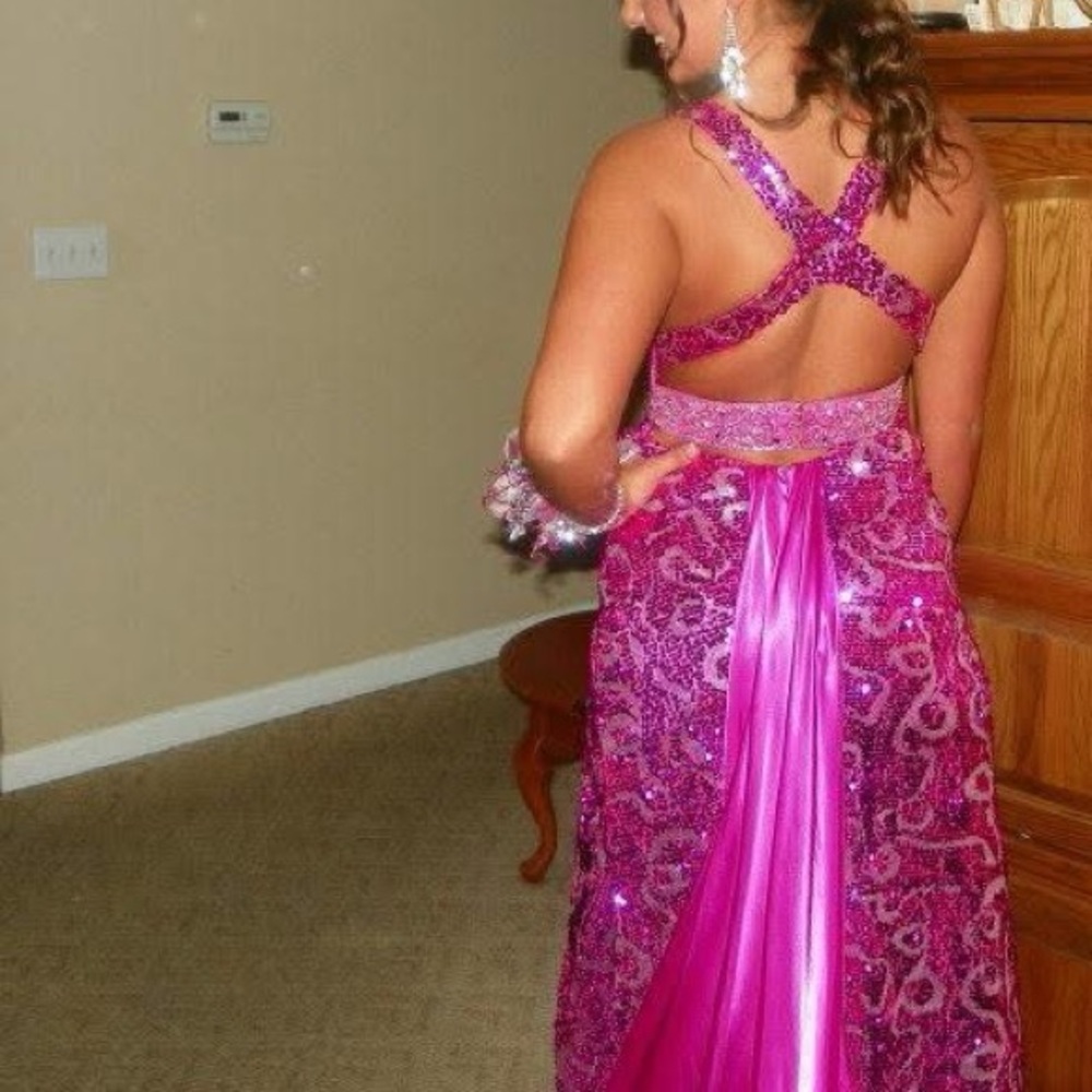 Pink Sequin Halter Dress - Picture 4 of 5
